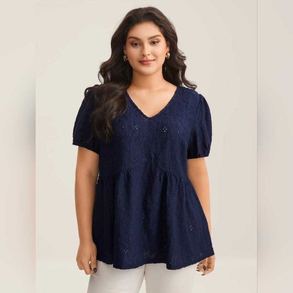 BNWT Bloomchic Navy Back Tie Bow Lace Peplum Top 14‑16 Romantic Boho - Picture 2 of 13